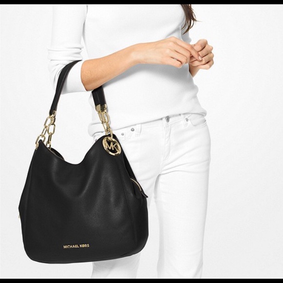 Black Leather Michael Kors bag. Used a few times only - Picture 1 of 5
